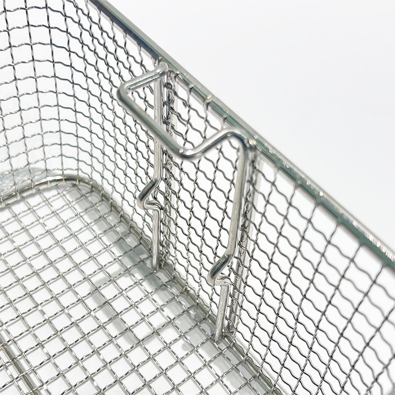 Stackable  Insert Reinforced Base Dual Hooks Wire Frying Basket  for Commercial Kitchens Fryer