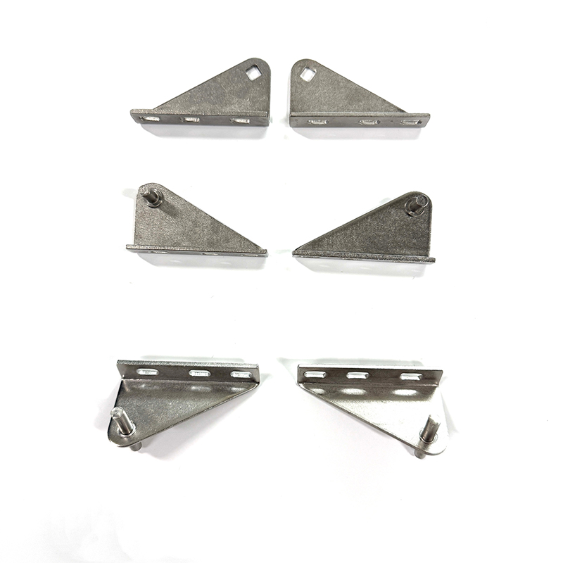 Commercial freezer door hinge for repeated opening and closing evaluation