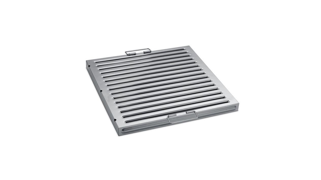 Comparison of stainless steel baffle grease filter frames for commercial exhaust hood installation